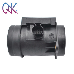 เซ็นเซอร์วัดการไหลของอากาศ MAF ขนาดเส้นผ่านศูนย์กลางภายใน 70 มม. 12V สำหรับรถยนต์โฟล์คสวาเกน เกียร์อัตโนมัติ - Product Image 2