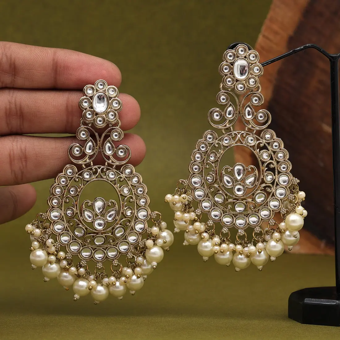 Terbaru desainer India grosir perhiasan jhumka Kundan anting koleksi baru untuk wanita bergaya anting koleksi 2024
