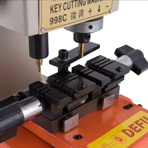 Machine à découper les clés verticale DEFU 998C - Duplicateur de clés et perceuse de pointe - Product Image 3