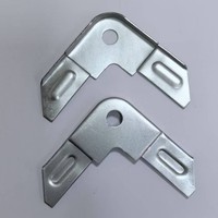 Coin de conduit d'angle en acier galvanisé personnalisé pour l'hôpital Gym Sous-sol School-Application polyvalente