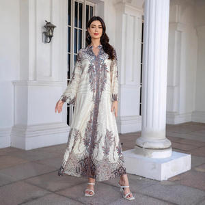 Túnica Larga de Manga Larga para Mujer Musulmana, Estilo Oriente Medio, con Bordado, Tela Estampada y Falda con Pedrería Termoadhesiva - Product Image 3