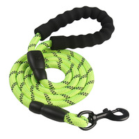 Laisse Réfléchissante pour Chien en Gros à Faible MOQ, Corde Robuste de 1,5 m pour la Sécurité Nocturne et la Promenade, Corde de Traction pour Toutes les Races