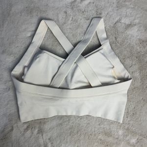 SHINBENE Sculpt <strong>Peach</strong> Women Cross Back Yoga <strong>Top</strong> Solid Nylon Spandex Medium Support Seamless Sports Bra - Product Image 5
