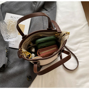 Bolso Bandolera Casual Versátil para Mujer, Estilo Vintage con Cierre, de Moda, Gran Venta - Product Image 6