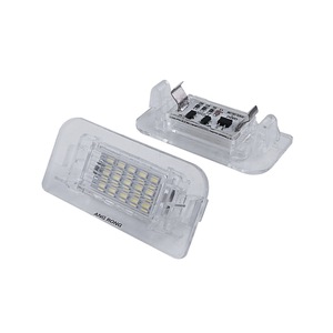 Éclairage <span class=keywords><strong>de</strong></span> <span class=keywords><strong>plaque</strong></span> d'immatriculation LED pour Mercedes-Benz Classe B B200 B180 B250 B160 B220 W246 W242 11-19, éclairage <span class=keywords><strong>de</strong></span> <span class=keywords><strong>plaque</strong></span> d'immatriculation, feu arrière - Product Image 4