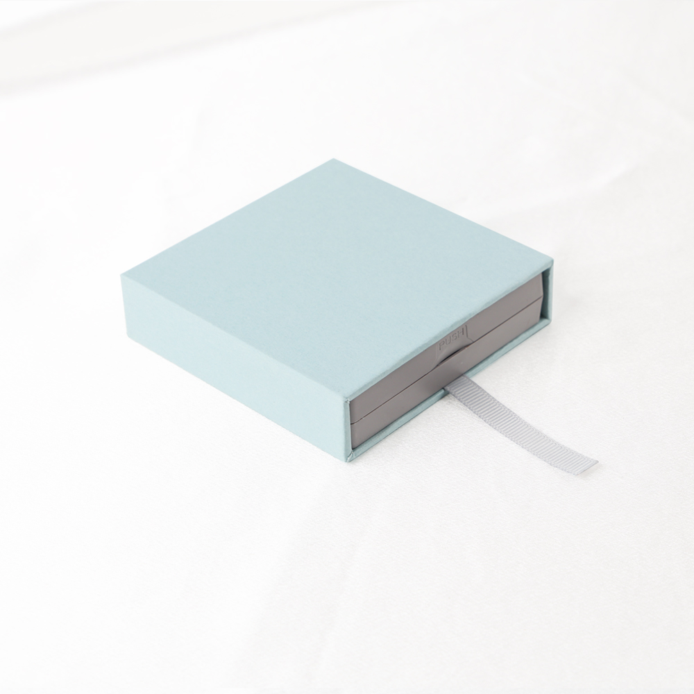 Blu (Stock AE)