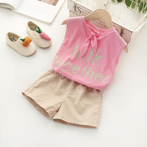 Pantalones de Piel de Cordero y Camiseta Lisa de Cuello Redondo, Hermosa Chica Joven, Productos Más Vendidos, Fábrica China - Product Image 2