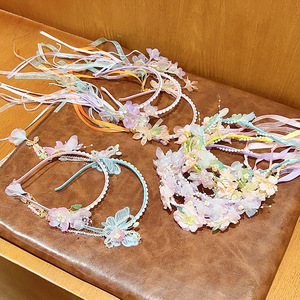 Serre-tête Princesse Super Féerique Style Ancien & Mori avec <span class=keywords><strong>Couronne</strong></span> de Fleurs et Long Ruban pour Filles - Product Image 4