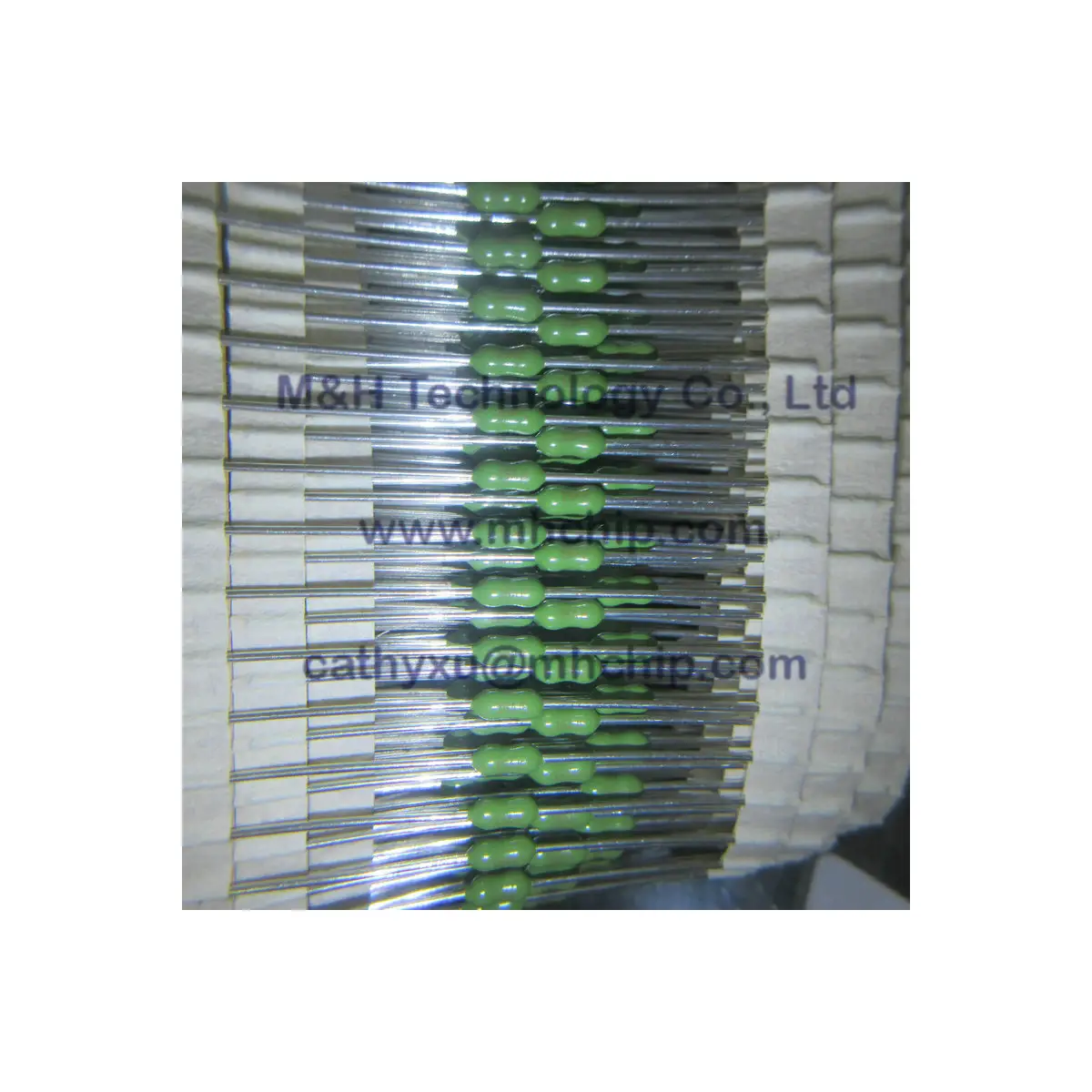 NRT1L-fusibles con orificios 32V 15A, 0251015 unidades