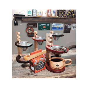Cafetière à Verser en Bois Artisanale avec Filtre en Acier Inoxydable - Product Image 3