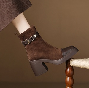 Bottines Chelsea imperméables pour femmes avec doublure en peau de mouton, motif léopard/à fleurs, hauteur mi-mollet, fermeture éclair, bout fermé, toutes saisons - Product Image 3