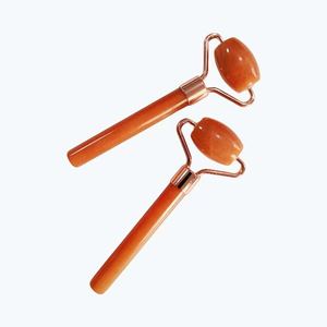 Coffret beauté : rouleau de jade aventurine rouge pour massage des yeux - Product Image 2