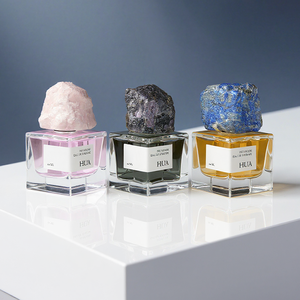 New Design Square Leere Parfüm flasche Hochwertige Luxus 50ml Parfüm glasflasche mit farbiger Stein kappe Kunden spezifische Etiketten - Product Image 2