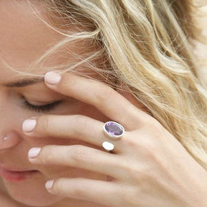 925 diseñador de plata anillo de amatista Ovalada para mujer piedra preciosa joyería de boda fiesta de compromiso joyería de piedra natal Material principal latón - Product Image 1