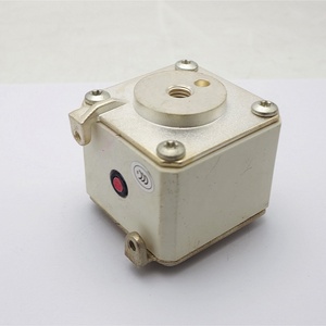 AR cầu chì hoạt động cực nhanh pc31ud69v315tf loại cầu chì ac690v 315A liên kết cầu chì thân vuông - Product Image 2