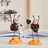 Ensemble de figurines mignonnes en fer forgé (fourmis et coléoptères) - Décoration de bureau artisanale d'inspiration jardin pour la maison et le bureau