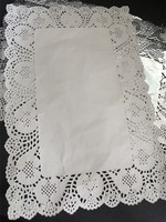 Napperons en papier dentelle dorée ronds décoratifs pour la décoration de table de mariage ou de fête