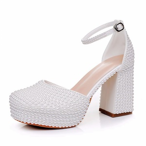 Chaussures Mary Jane à bout carré et strass, grande taille 45, en satin, avec bride cheville, couleurs bonbon, légères, pour femme, idéales pour les banquets et soirées d'été, à talon épais et haut. - Product Image 1