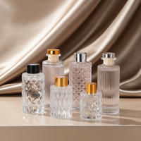 Botol Kaca Reed Diffuser Bentuk Silinder dengan Tutup Sekrup, Dapat Disesuaikan 50ml-200ml, Cetak Sablon, Stempel Emas, Devli DL260306