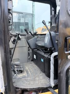 Excavadora de cadenas CAT 308E2 de 8 toneladas, usada, con cabina, para excavación de cimientos y renovación de jardines - Product Image 6