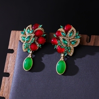 Boucles d'oreilles clous rétro européennes et américaines, motif feuille de fruit rouge, style vintage luxe léger vieilli, artistique haut de gamme avec diamants