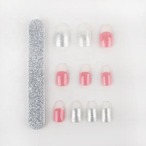 <span class=keywords><strong>Kit</strong></span> <span class=keywords><strong>de</strong></span> <span class=keywords><strong>uñas</strong></span> <span class=keywords><strong>postizas</strong></span> <span class=keywords><strong>de</strong></span> cobertura completa <span class=keywords><strong>para</strong></span> mujer y niña, color rosa y plateado, con pegamento <span class=keywords><strong>para</strong></span> <span class=keywords><strong>uñas</strong></span> y lima <span class=keywords><strong>para</strong></span> <span class=keywords><strong>uñas</strong></span>, 24 Uds. - Product Image 1