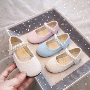 Chaussures plates de danse en strass pour bébés filles, chaussures en cuir pour filles du Nouvel An, chaussures confortables à semelle souple pour enfants, chaussures de princesse pour filles de 3 à 6 ans - Product Image 1