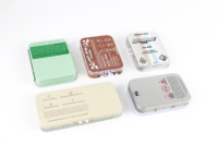 Boîte rectangulaire en métal personnalisée en forme de cœur Couvercle carré fin pour emballage d'aliments pour animaux de compagnie Biscuits Bonbons en vrac en forme de cœur