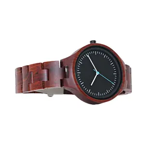 Luxury ยี่ห้อจีนขายส่ง OEM นาฬิกาผู้หญิงสีแดงไม้จันทน์ไม้นาฬิกาแฟชั่นเลดี้นาฬิกา