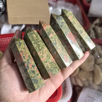 Nouveautés : Artisanat en pierres semi-précieuses – Tour de cristal d'Unakite vert naturel à vendre