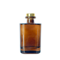 Bouteille de parfum diffuseur de roseau en verre coloré arôme plat carré de 150ml en stock d'usine