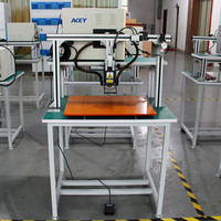 Batterie au lithium-ion cylindrique personnalisée de haute qualité 18650 Soudeuse par points à portique Machine manuelle de soudage par points Fabricant