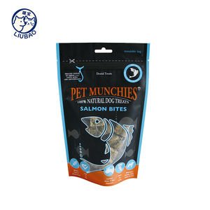 ลิวเป่า อาหารว่างสำหรับสัตว์เลี้ยงจากปลาแซลมอนออร์แกนิก โปรตีนสูง อบแห้งด้วยลม ช่วยบำรุงสุขภาพผิวหนังและขน พร้อมดูแลสุขภาพฟันให้สะอาด - Product Image 1