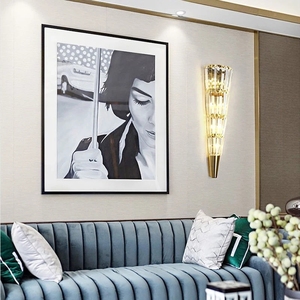 Lámpara de Pared LED para Sala de Estar Interior, Lámpara de Cristal Brillante Moderna con Base de Metal para Pasillo de Hotel de Lujo - Product Image 3