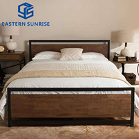 Lit simple en bois et métal de style élégant et luxueux, personnalisé, robuste et stable, à vendre avec matelas confortable