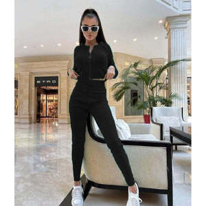Conjunto de Punto con Cierre Saphire 846 - Negro - Product Image 1