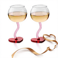 Verre à vin créatif en forme de cœur à talon haut, en verre borosilicate, design élégant et minimaliste, cadeau parfait pour