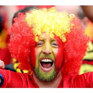 Peluca Afro Sintética para Aficionados a la Selección Española EK 2024, Estilo Rizado y Divertido, Hecha en China - Product Image 3