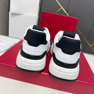 Baskets de luxe classiques haut de gamme pour couple, en cuir de veau importé, avec semelle intérieure en latex et doublure en mesh pour un confort optimal lors des activités décontractées, sportives et de marche. - Product Image 3