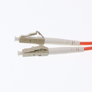 Vente directe d'usine cordon de raccordement à <span class=keywords><strong>fibre</strong></span> <span class=keywords><strong>optique</strong></span> multimode Simplex LC-LC câble de raccordement à <span class=keywords><strong>fibre</strong></span> <span class=keywords><strong>optique</strong></span> UPC - Product Image 6