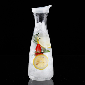 Tiệc Cưới Sử Dụng Rõ Ràng Pet Nhựa Carafe Với Nắp 32Oz 50 Oz 1L 1.5L Bình Nước Cho Ice Tea Nước Trái Cây Sữa Nước Giải Khát Jug - Product Image 1