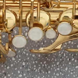 Aiersi Brand Gold Lacquer Saxophone Alto Mib Matériel en laiton <span class=keywords><strong>Sax</strong></span> Alto Instrument de musique à vent Logo personnalisé Bonne qualité au son - Product Image 5