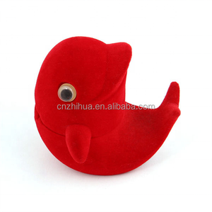 Supporto per scatola di anelli di fidanzamento in velluto adorabile a forma di delfino per orecchini collana braccialetto espositore per gioielli confezione regalo - Product Image 3