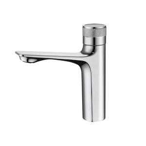 Grifo de Lavabo de Baño de Acero Inoxidable Cromado Deao con Interruptor de Botón Redondo - Product Image 2