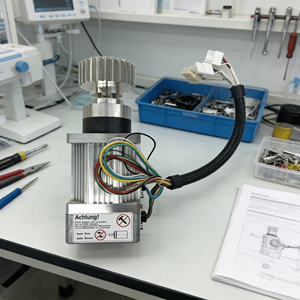 Moteur longitudinal R_F Room - Tomo Drive pour Philips P/N 4512-130-23152 - Product Image 2