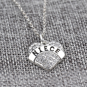 Collar con Colgante de Cristal en Forma de Corazón para Mamá, Estilo Clásico, Personalizado OEM, Regalos Familiares 2026 - Product Image 3