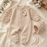 Combinaison en coton doux tricoté pour bébé KAIYUE avec bonnet et moufles, motif floral ajouré, tenue pour nouveau-né pour marques de boutiques, OEM ODM, vente en gros