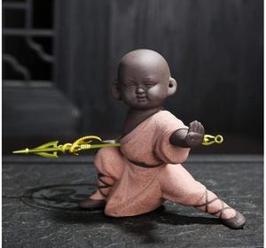 Figurine de petits moines Kongfu, Statue Mini artistiques martiaux, ornement porte-bonheur, <span class=keywords><strong>bouddha</strong></span>, décoration de la maison, cadeau de pendaison de crémaillère - Product Image 2