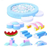 Poutre d'équilibre de mur d'escalade en mousse souple de salle de jeux de maternelle personnalisable équipement de terrain de jeu intérieur modulaire