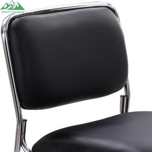 Silla Ejecutiva Wayon con Base de Trineo Elegante, Asiento Profesional para Invitados de Oficina, Muebles Compactos para Sala de Reuniones - Product Image 3